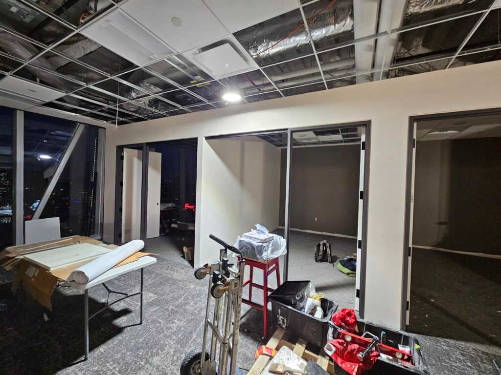 procces of painting in cibc tower by soca services